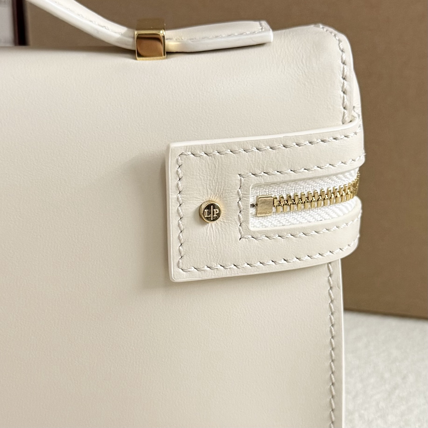 L**o p*ana Extra Clutch L29 29x14x3cm