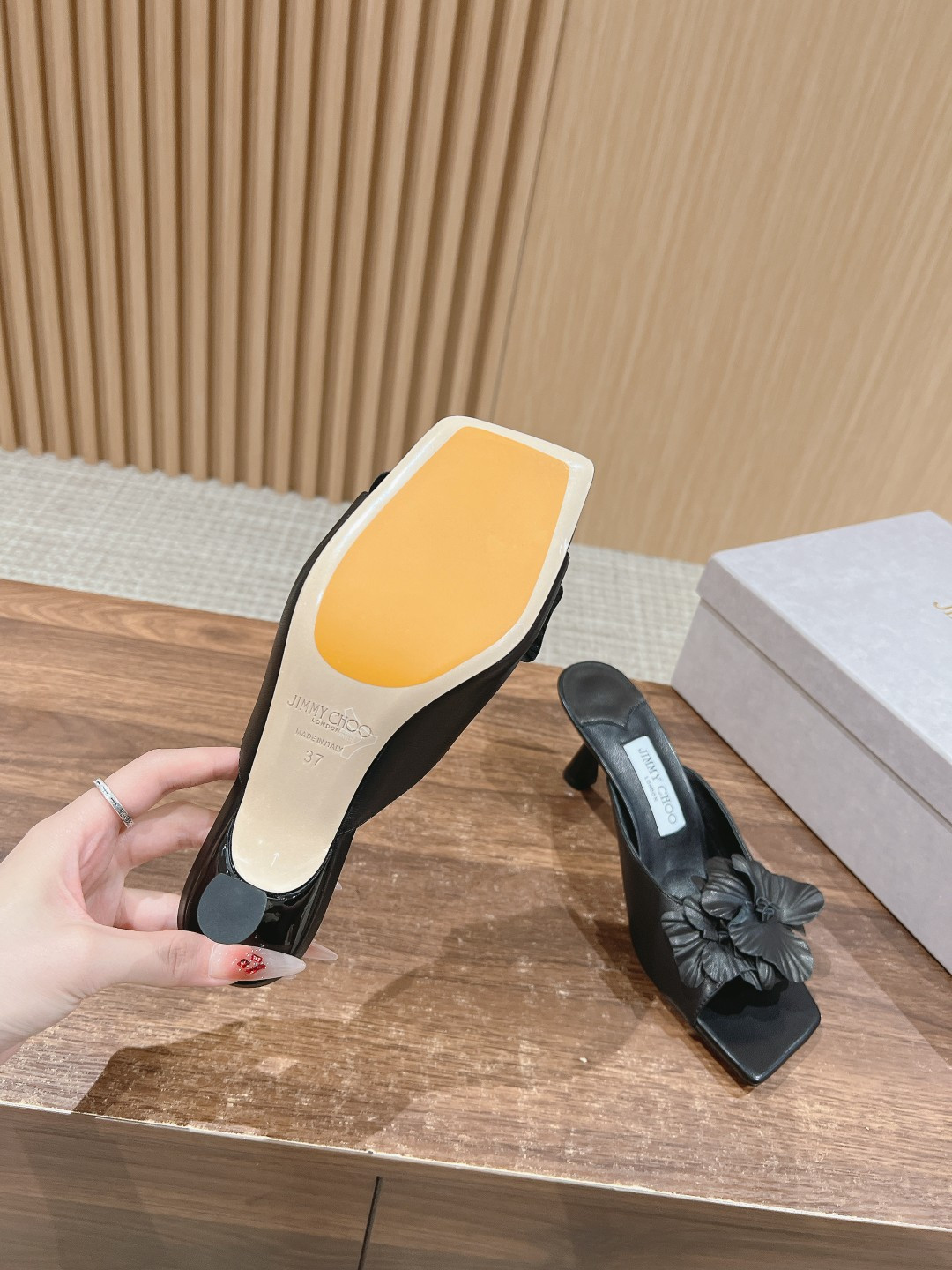 UA Ji*y Ch* Slides 6.5cm