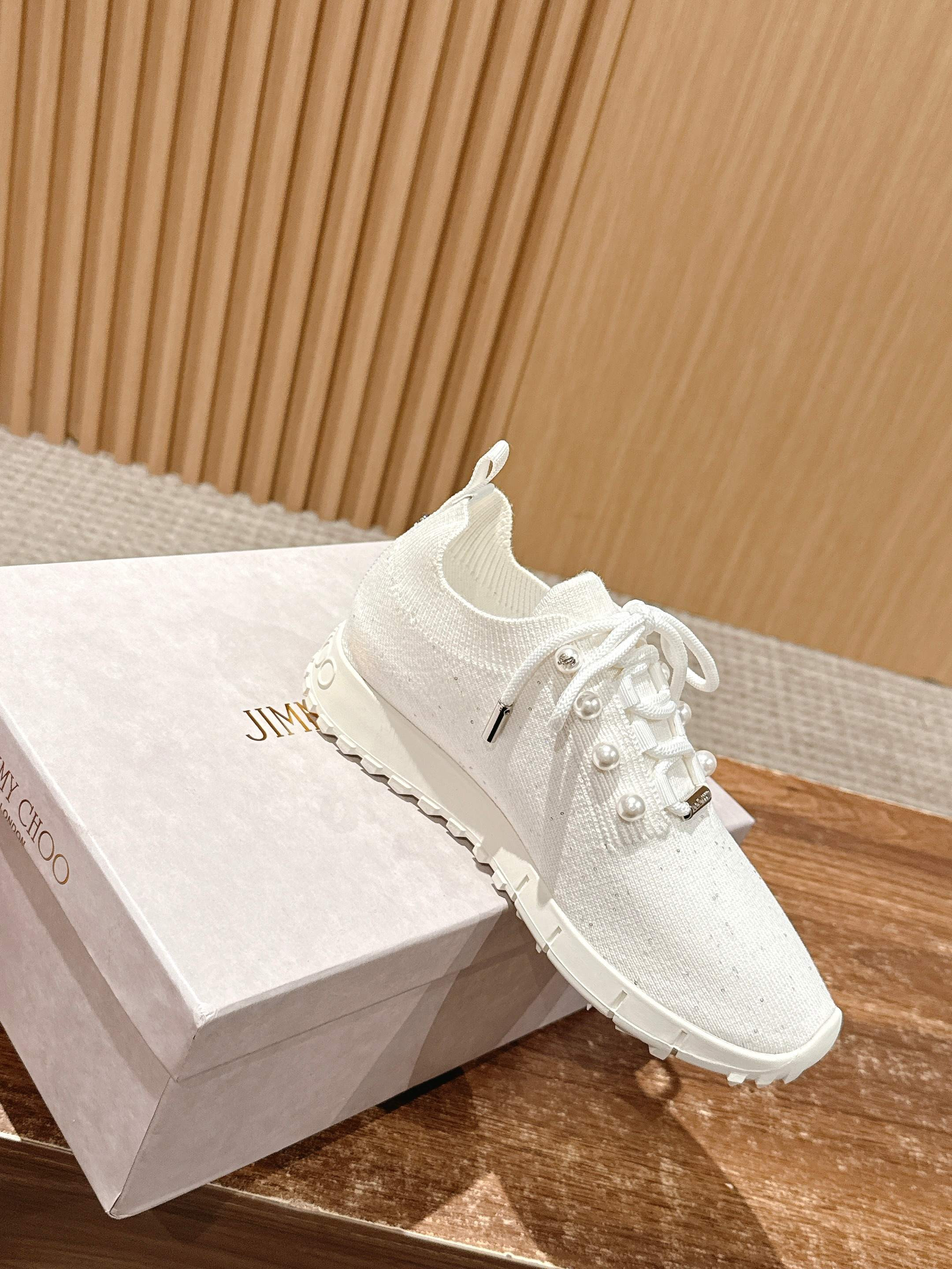 UA Ji*y Ch* Casual Sneakers