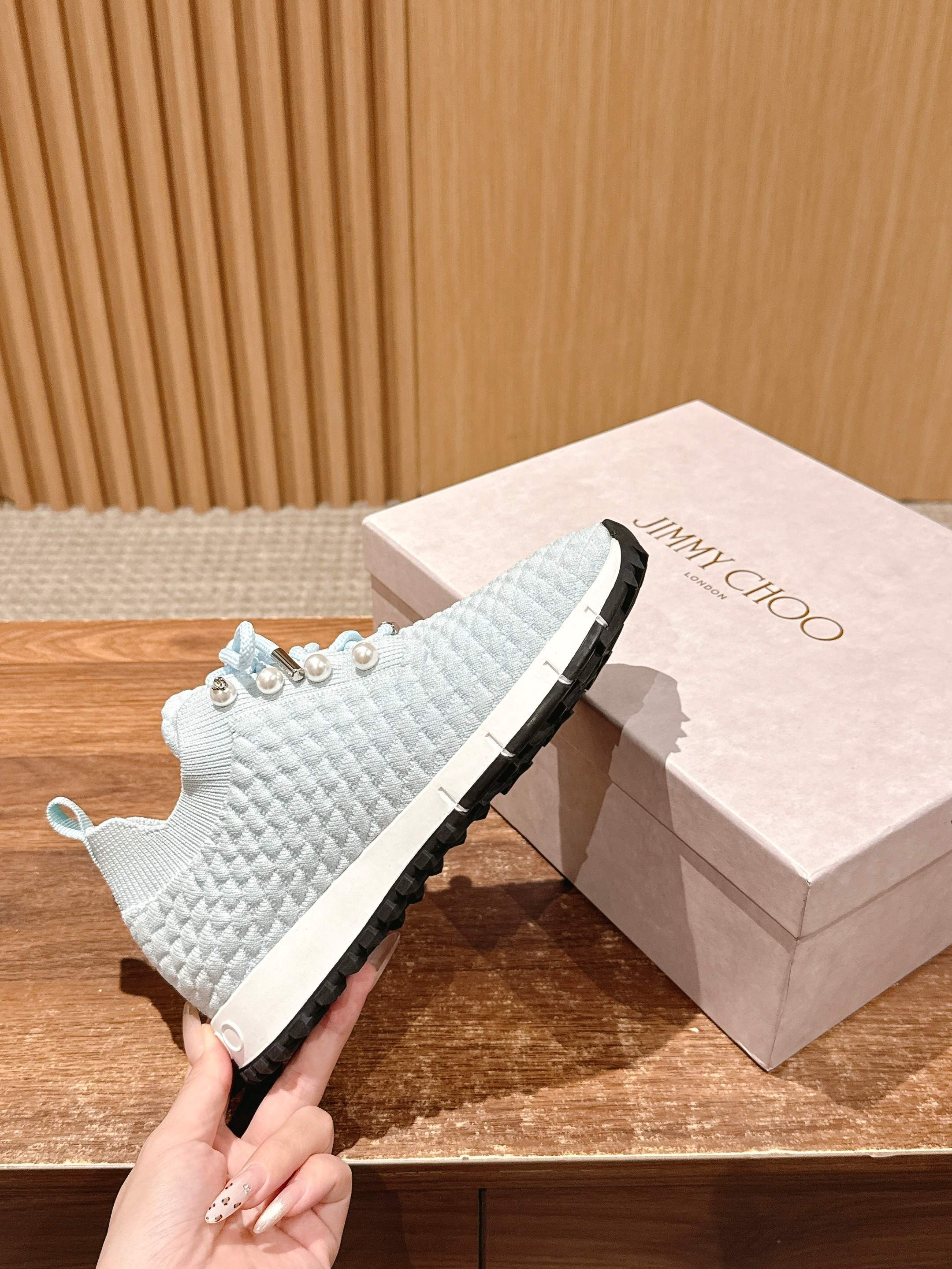 UA Ji*y Ch* Casual Sneakers