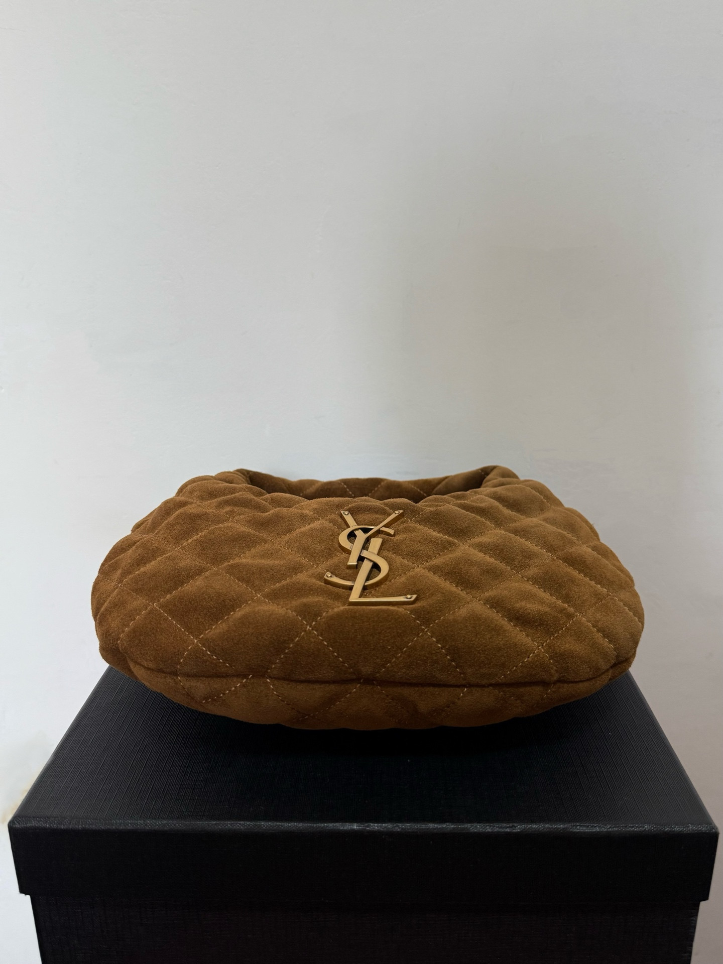 Y*L ICARINO in Quilted Suede 17x15.5x3cm