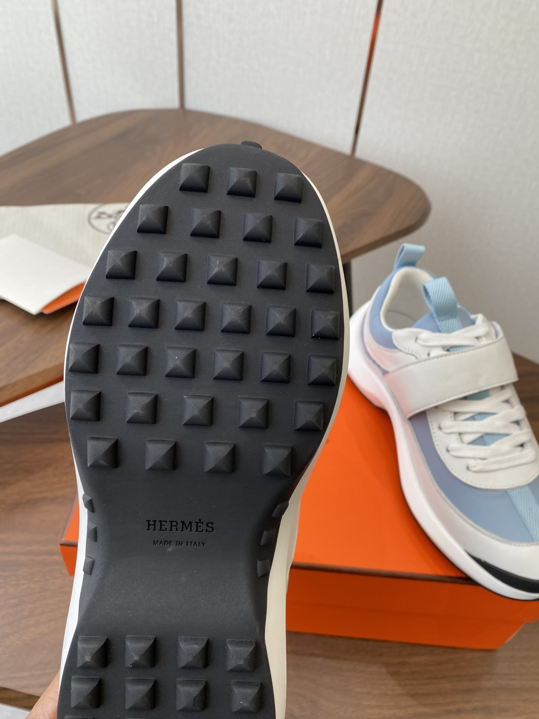 UA Hermès Loop Sneaker