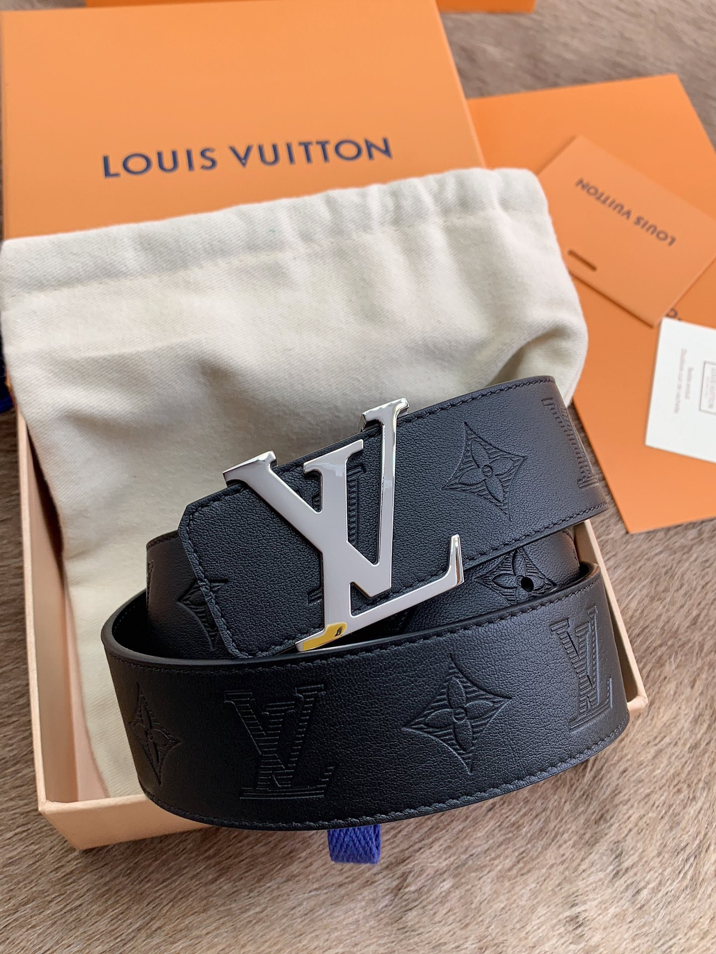 LV L0*is V*t0n 40MM BELT