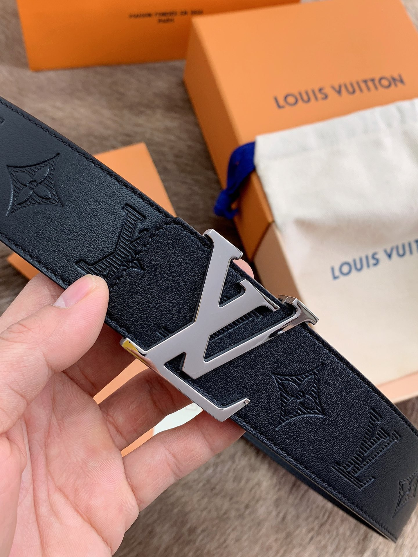 LV L0*is V*t0n 40MM BELT